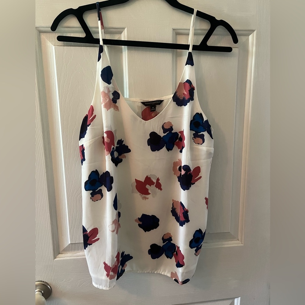 White banana republic white tank